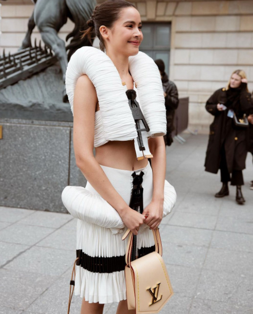 ญาญ่า อุรัสยา paris fashion week 2023