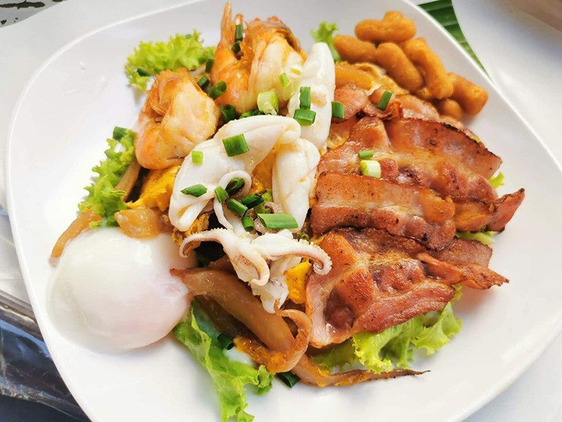 ก๋วยเตี๋ยวคั่วไก่