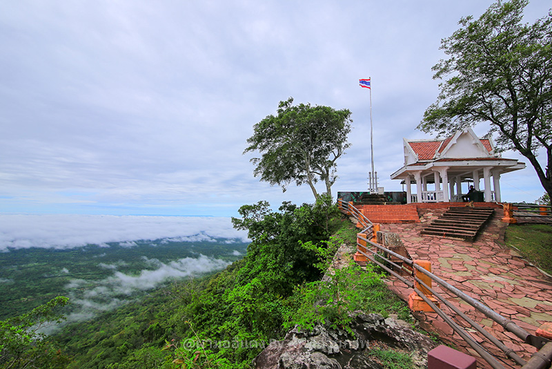 จุดชมวิวผามออีแดง ศรีสะเกษ