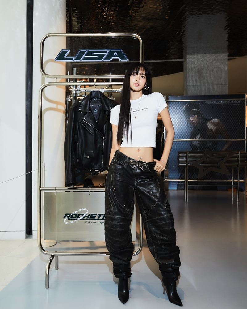 ลิซ่า BLACKPINK