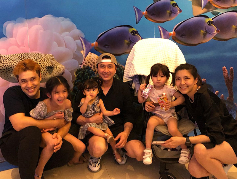 แอนดริว - เจนนิเฟอร์ - อั๋น