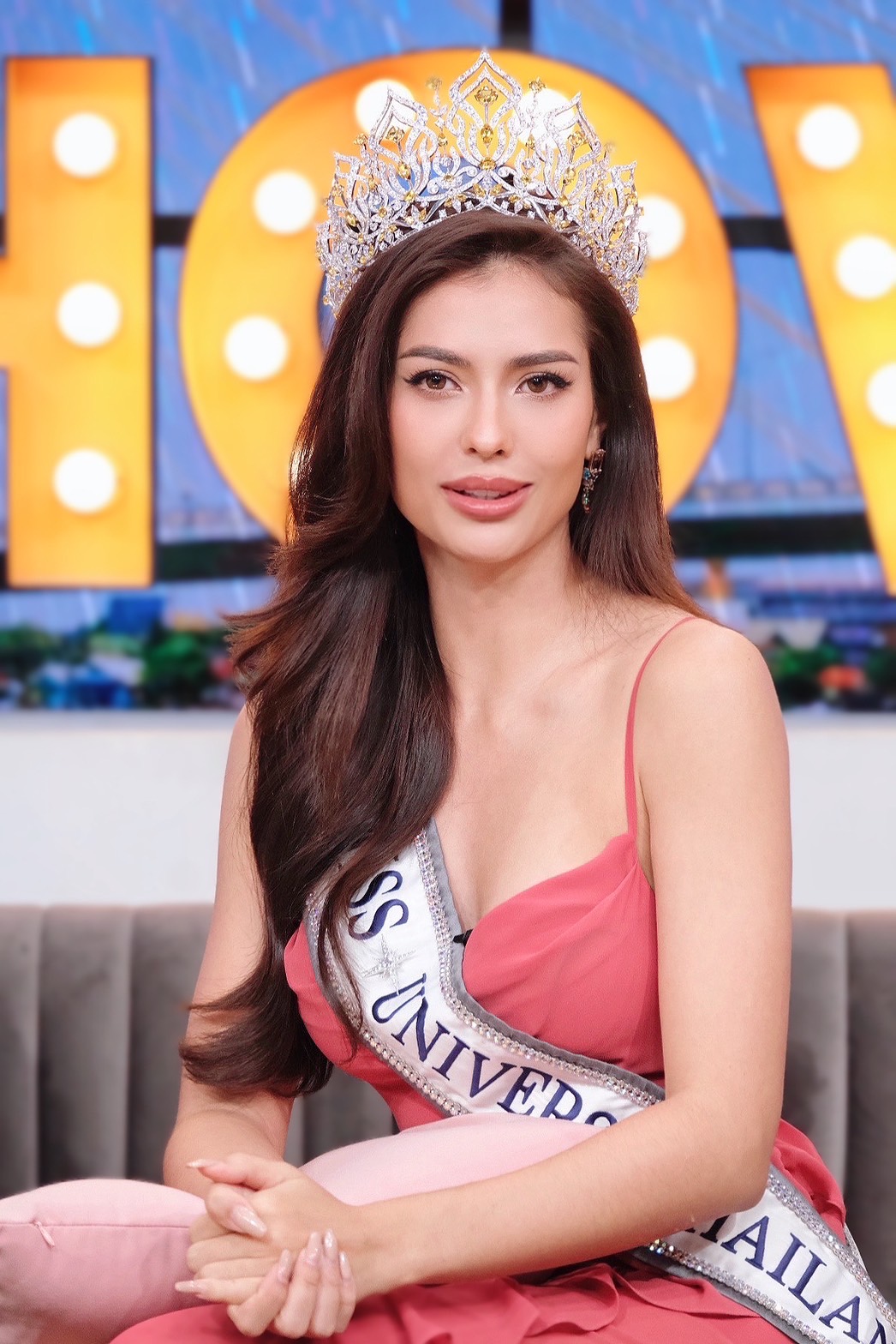  แอนโทเนีย โพซิ้ว 