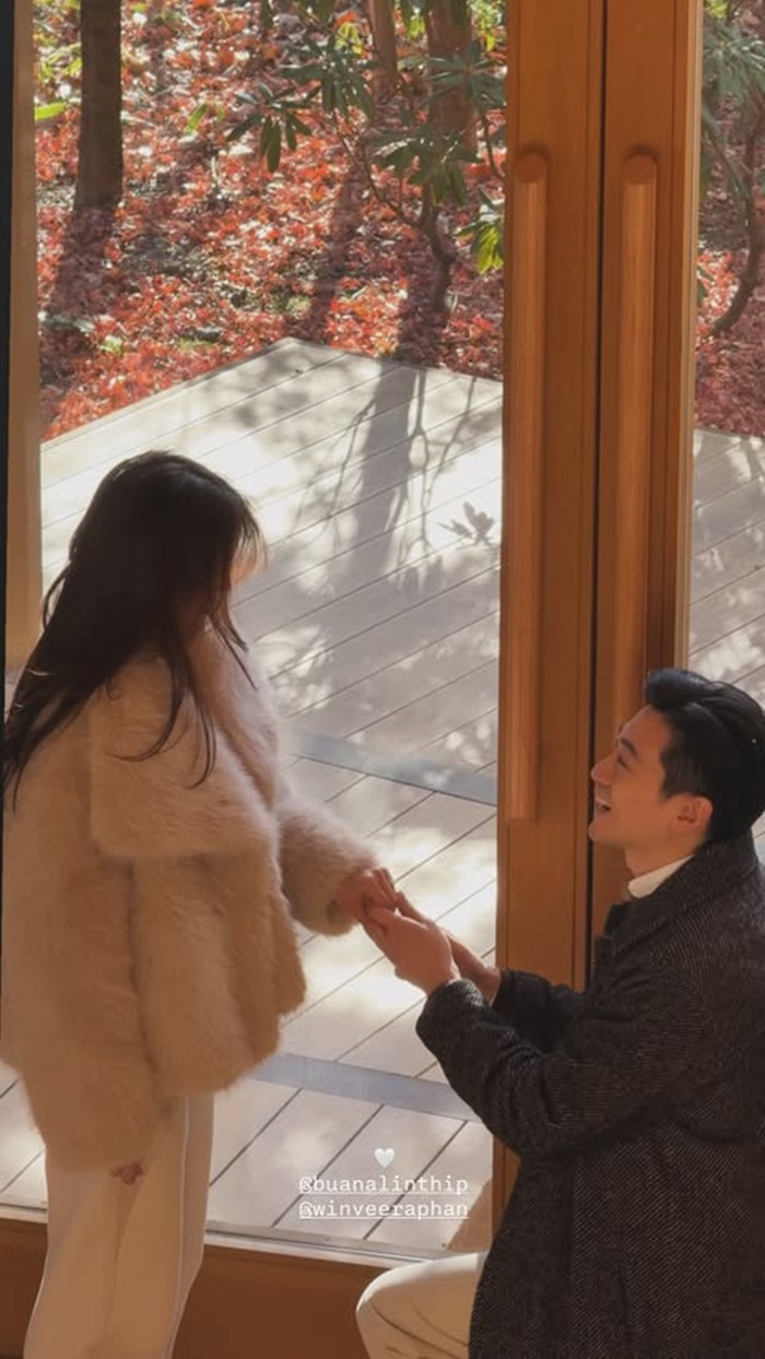 บัว นลินทิพย์ ถูกแฟนหนุ่ม เซอร์ไพรส์คุกเข่าขอแต่งงาน