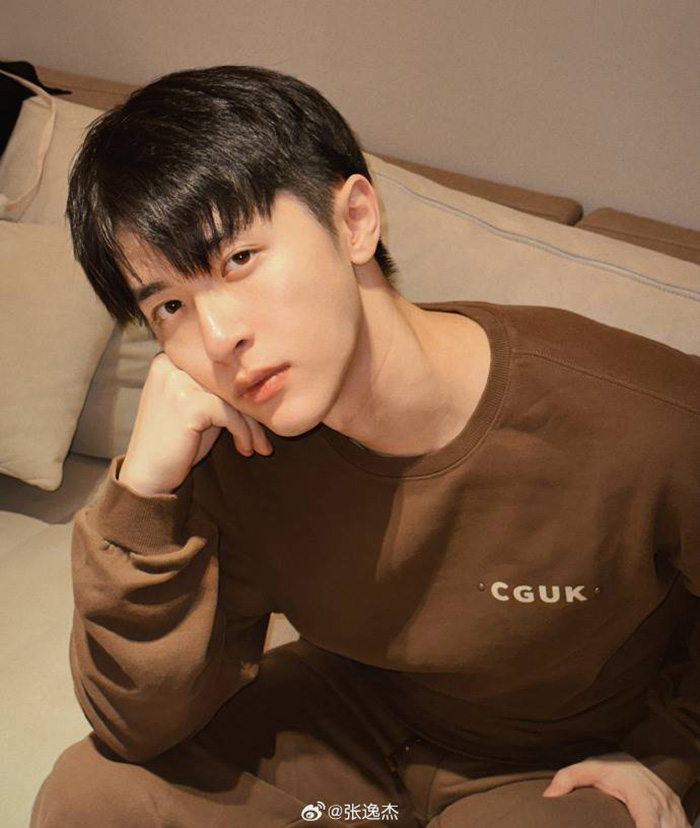 จางอี้เจี๋ย Zhang Yi Jie นักแสดงจีน