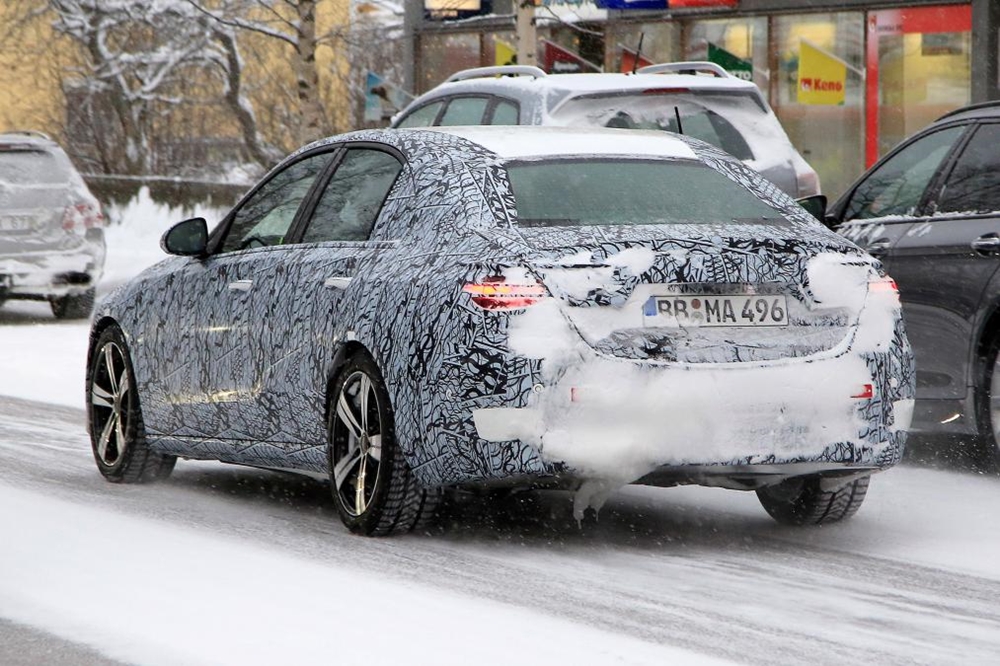 Mercedes-Benz C-Class 2021