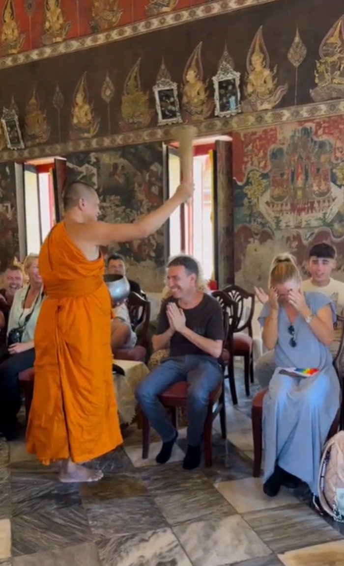 น้ำมนต์