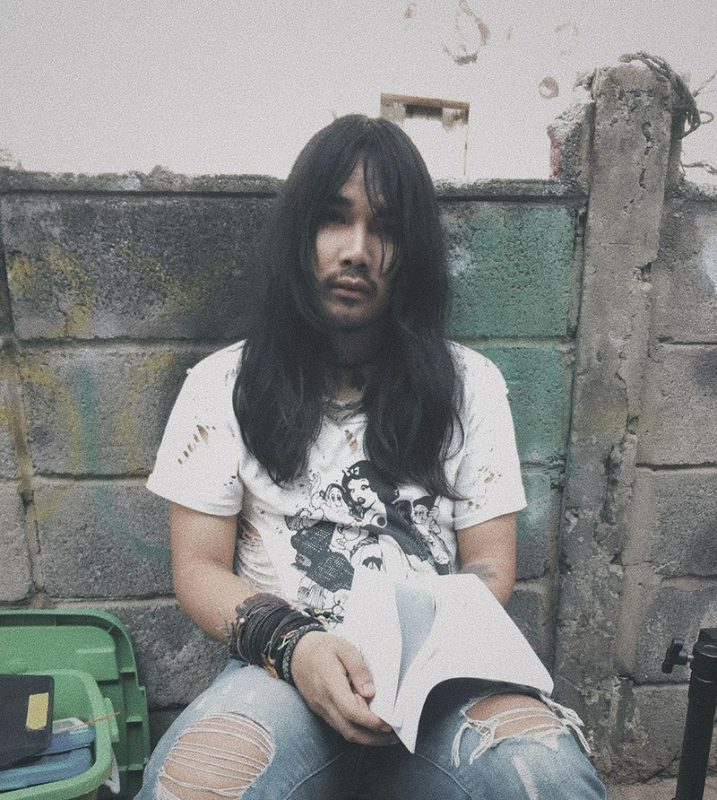  ต้องเต ผู้กำกับ สัปเหร่อ 