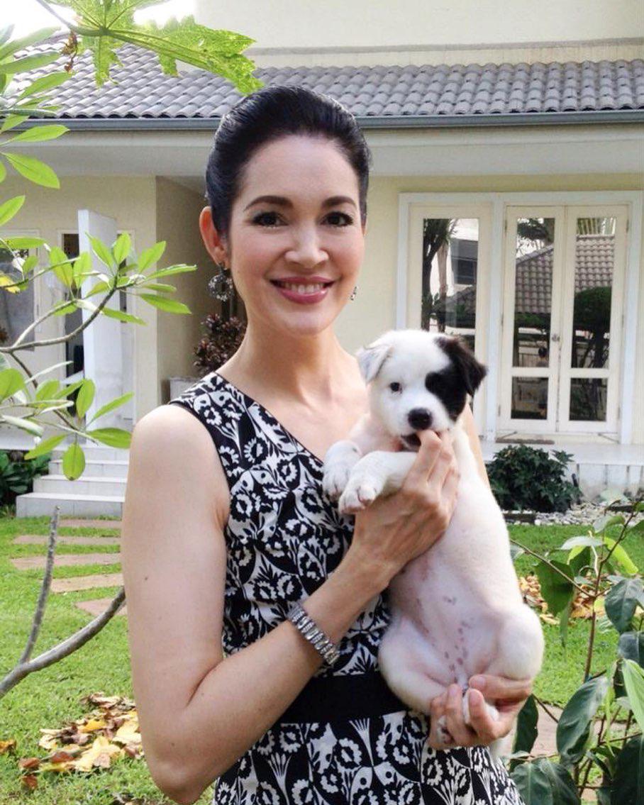 คาร่า พลสิทธิ์