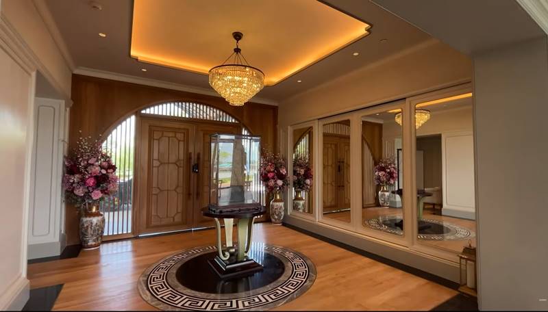 มาร์กี้ ราศี, ป๊อก ภัสสรกรณ์