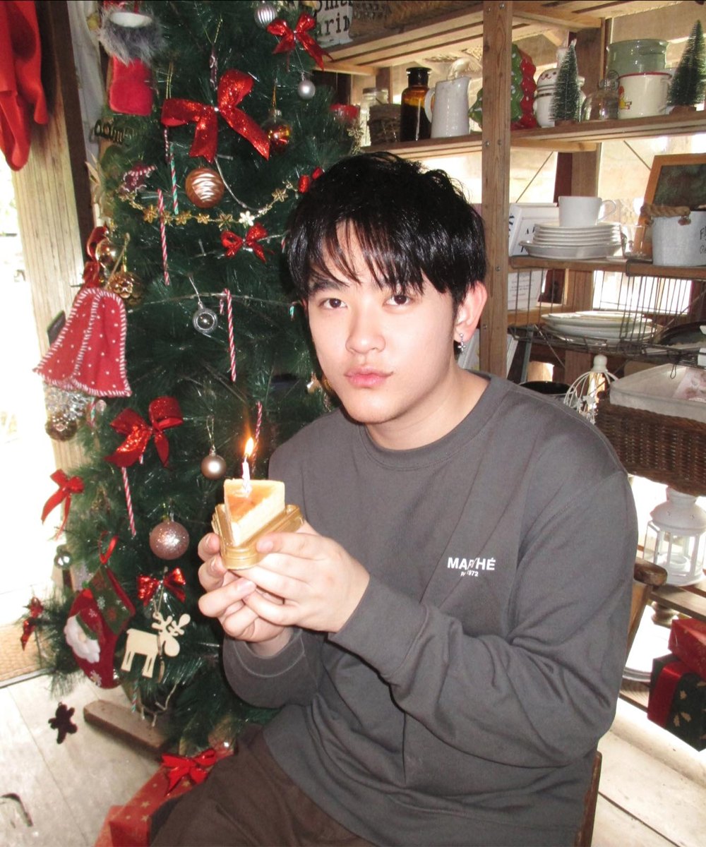 ซุง ศตาวิน คอมเมนต์ใต้โพสต์ ดิว อริสรา สั้น ๆ แต่คนไลก์ 6,000