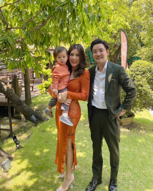 บี มาติกา ประวัติ