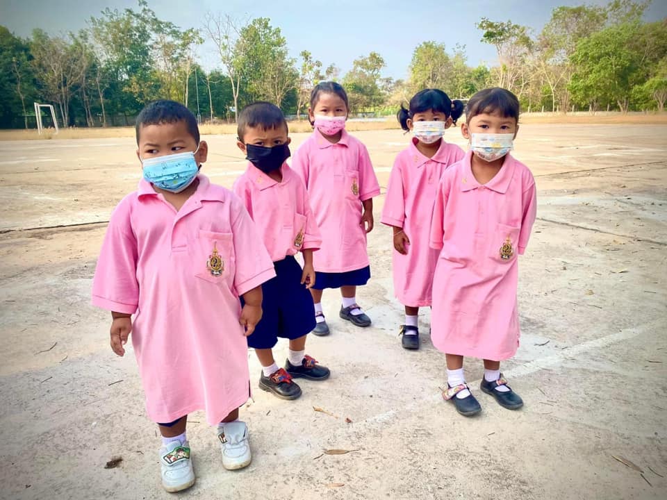 เสื้อเด็ก