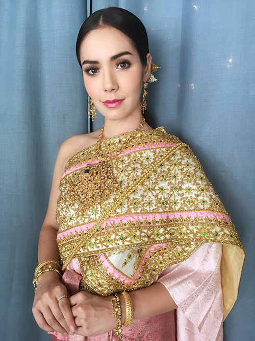 มิเรียน สุเดชา อัคเซลการ์ด ประวัติ