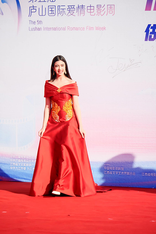 เจ้าหญิงกัมพูชา นโรดม เจนณา ประวัติเจ้าหญิงซุปตาร์ ที่มีข่าวลือว่าจะเข้าสู่วงการ K-POP