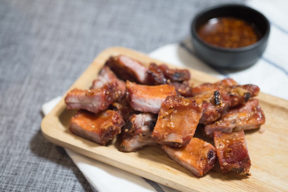 ซี่โครงหมูทอดปลาร้า