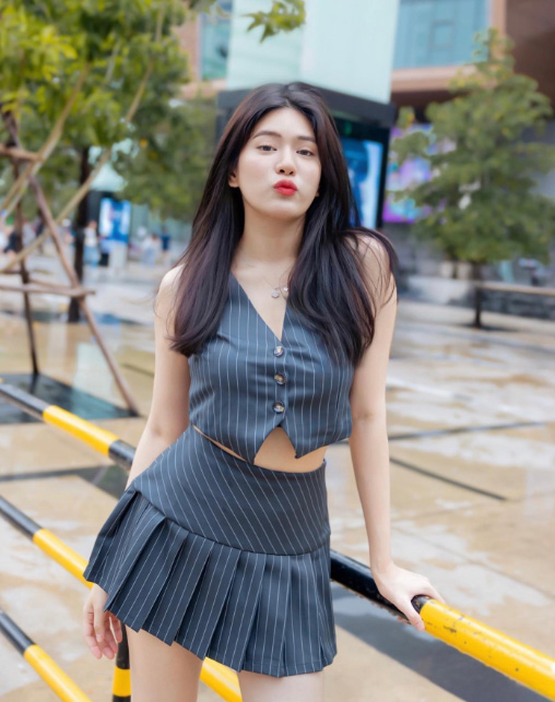 ประวัติ เรนเดียร์ ปฤสยา หรือ ลำเจียก จากละคร คุณพี่เจ้าขา ดิฉันเป็นห่านมิใช่หงส์