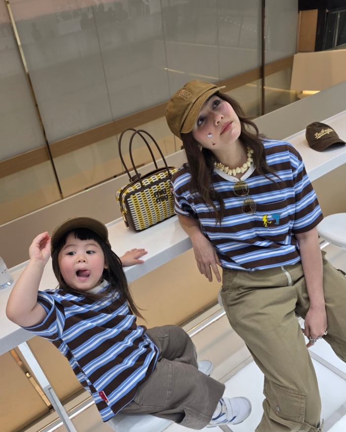  แอบิเกล ชมพู่ อารยา