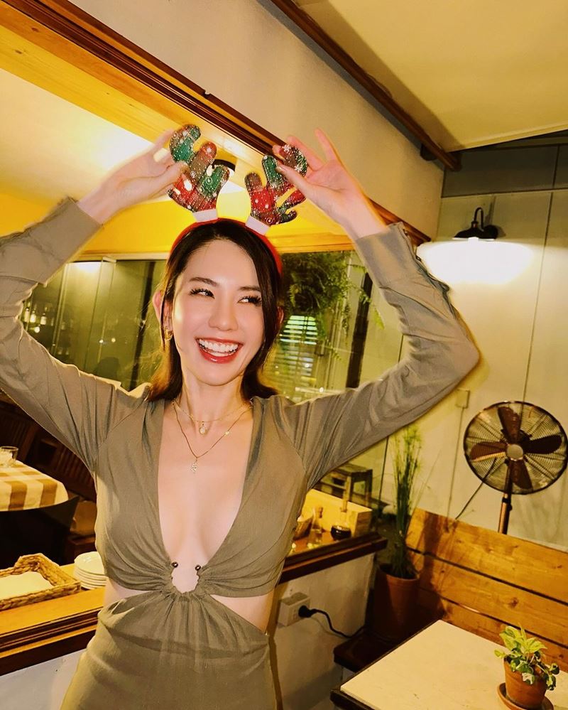 พลอย ภัทรากร