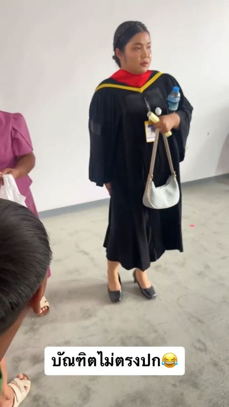 รับปริญญา