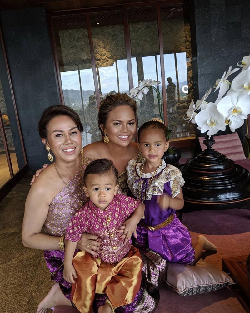 จอห์น เลเจนด์ ครอบครัว