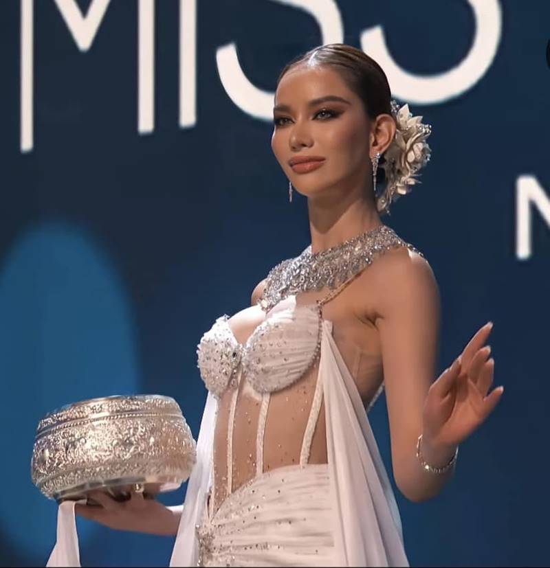 แอนนา เสืองามเอี่ยม