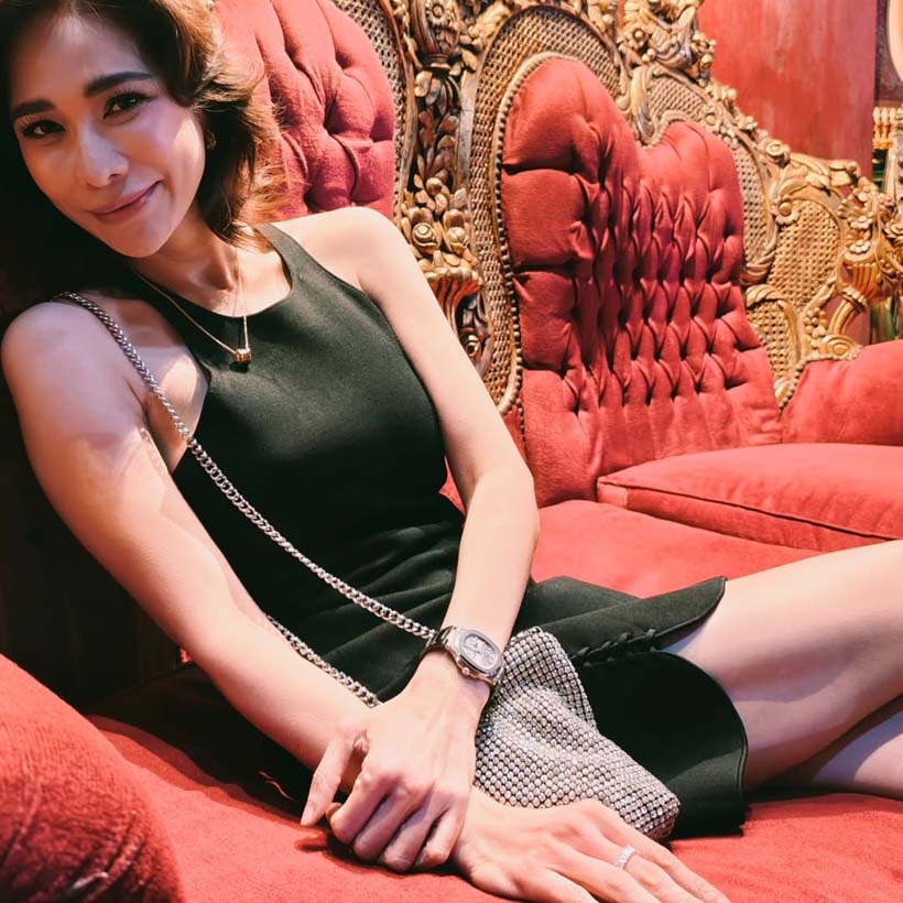 นุ่น สินิทธา ควง พลอย เฌอมาลย์ สวยแพ็กคู่ หลังออกงานร่วมกัน