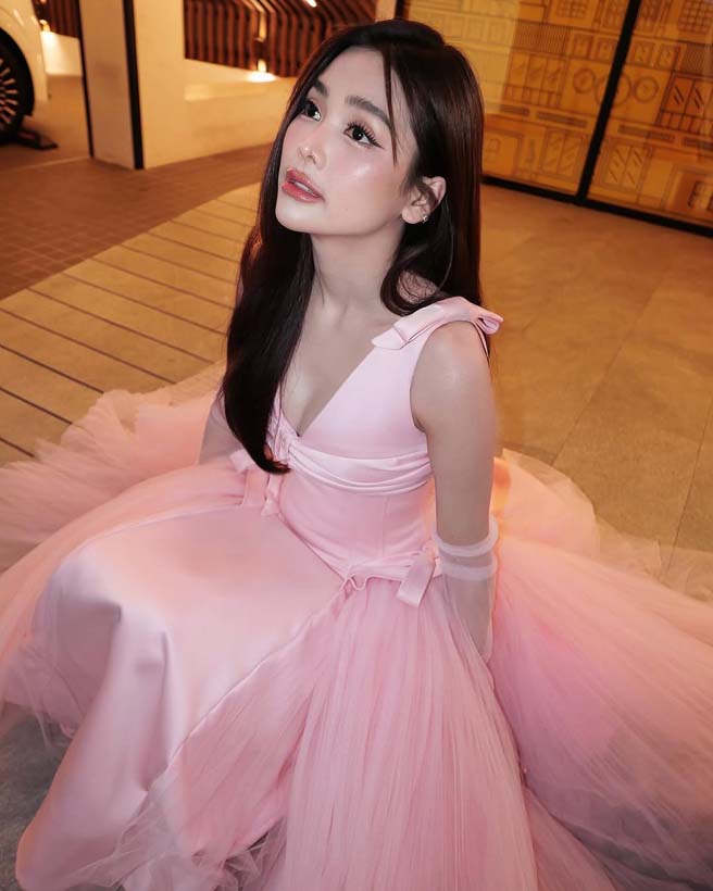 อิงฟ้า วราหะ กับแฟชั่นสุดน่ารัก ลุคเจ้าหญิง