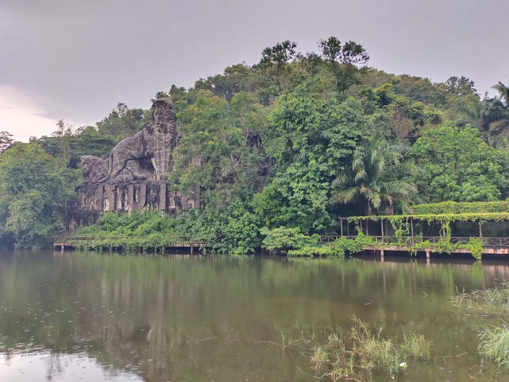 เที่ยวบางแสน