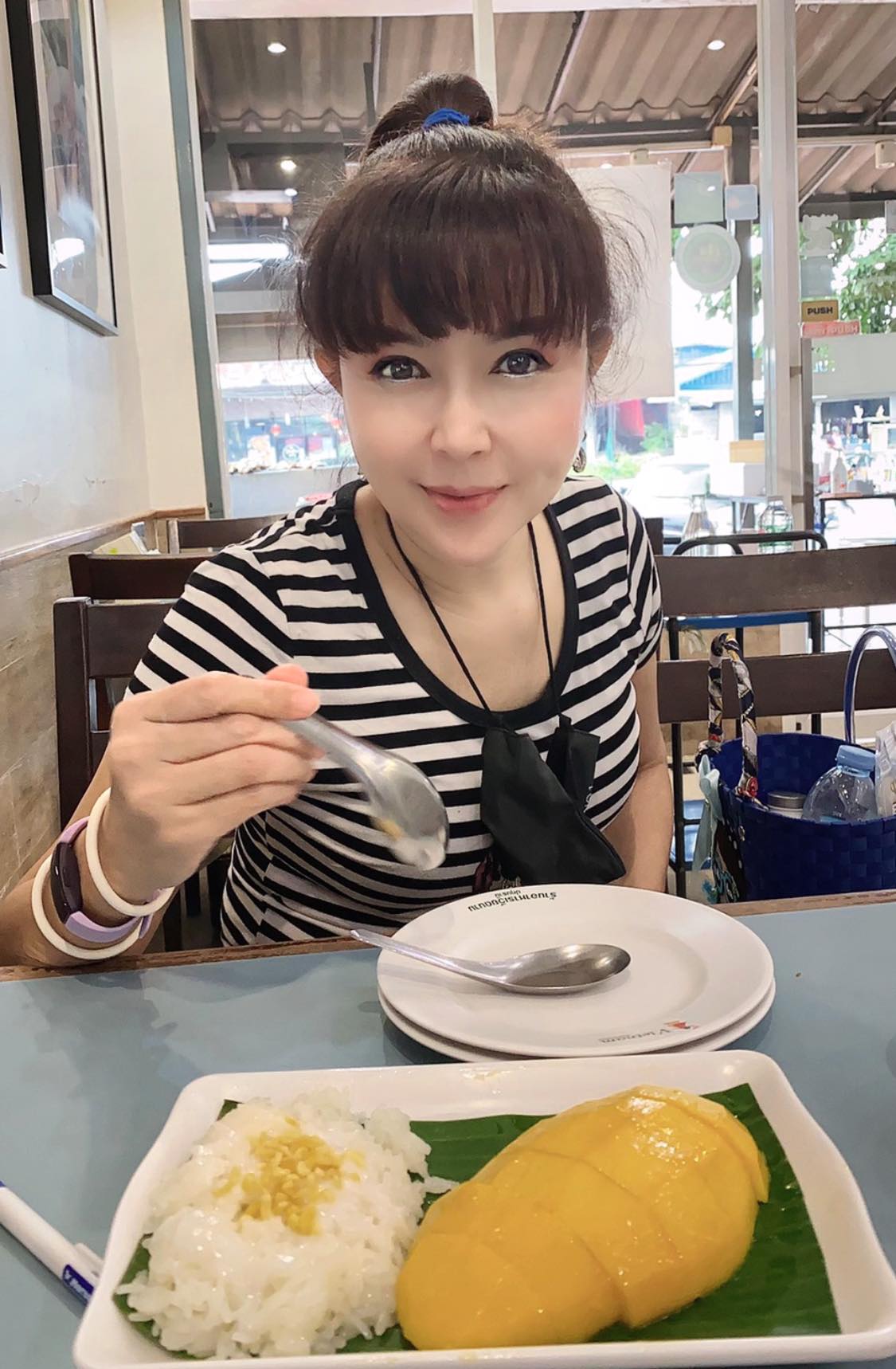 กบ อนุสรา