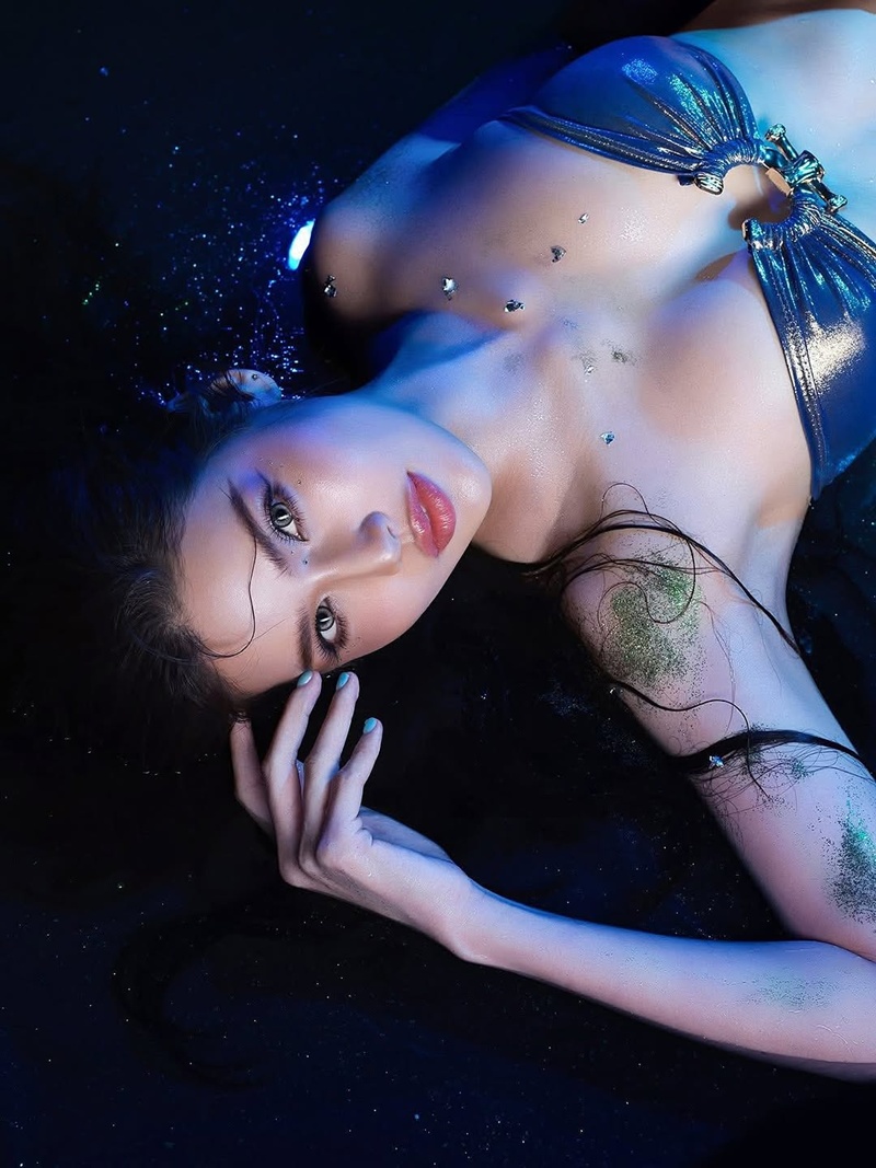 พลอย พิมฉัตร์