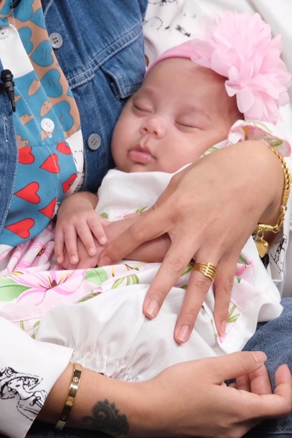 แมงปอ ชลธิชา