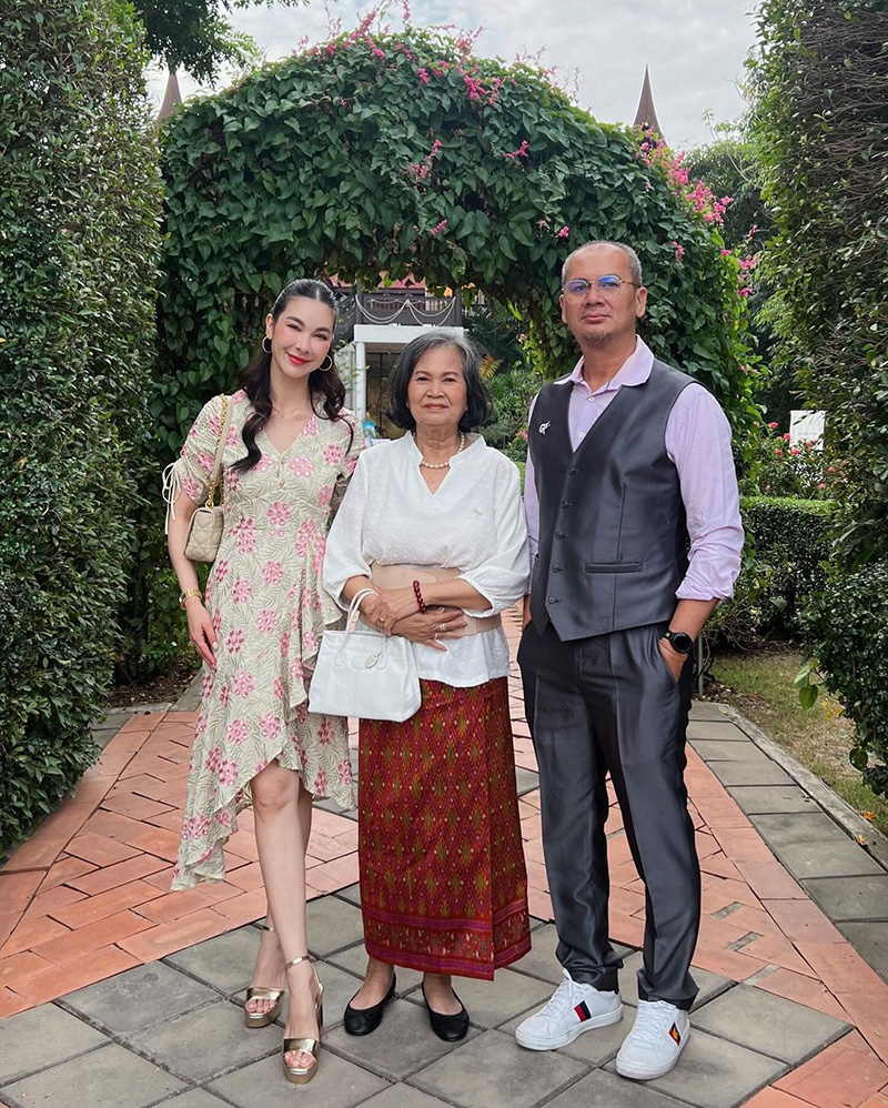 โบว์ เบญจวรรณ 