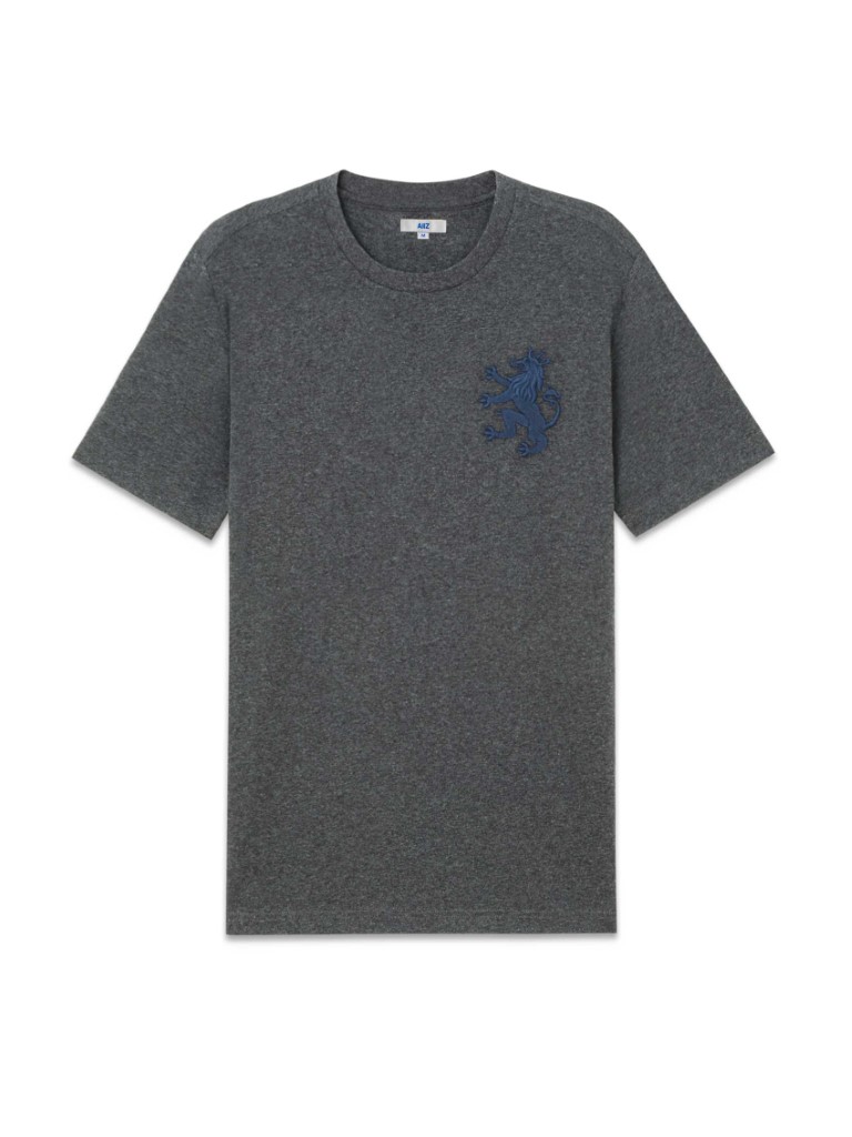 เสื้อผ้าใส่อยู่บ้านผู้ชาย