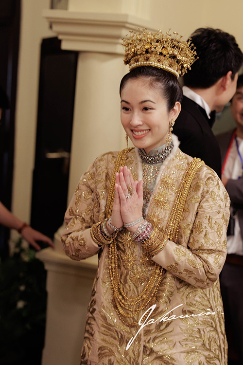 ปอย ตรีชฎา ชุดแต่งงาน