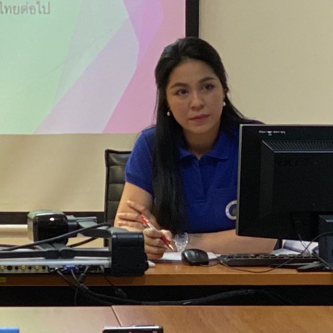 จอย ศิริลักษณ์