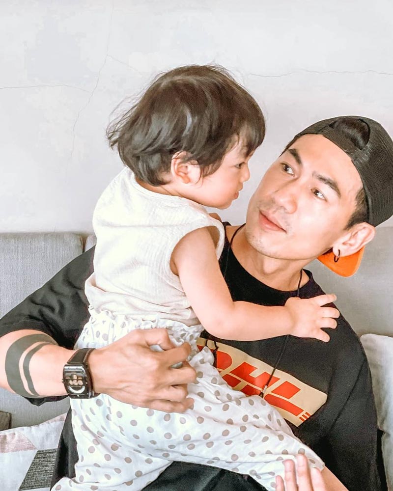 ดีเจเพชรจ้า