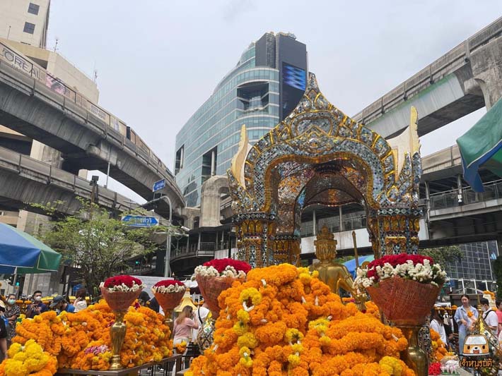 9 สิ่งศักดิ์สิทธิ์ย่านราชประสงค์