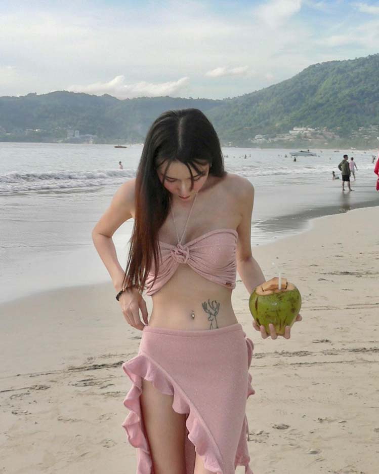 รุ้ง ชนัญญา