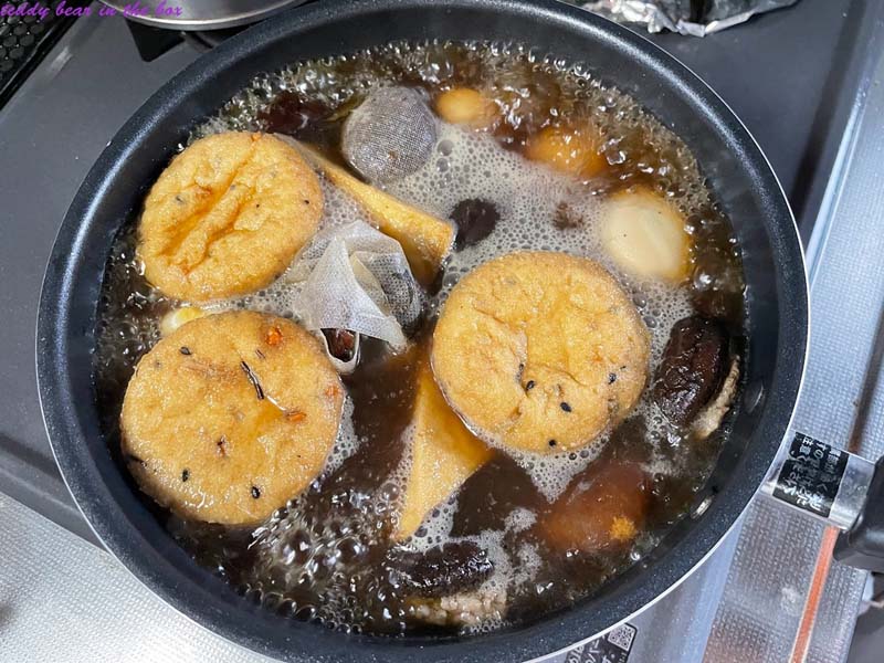 ไข่พะโล้ใส่เต้าหู้