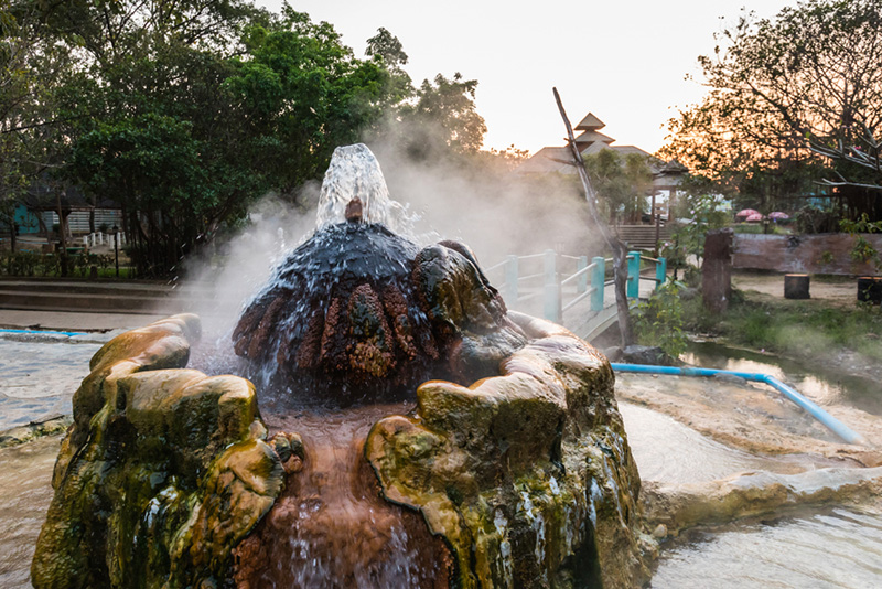 น้ำพุร้อนแม่กาษา จังหวัดตาก