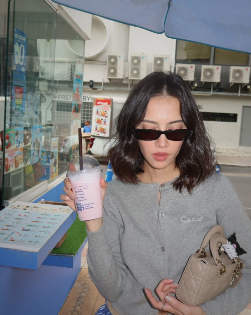 ผมบ๊อบดัดลอน