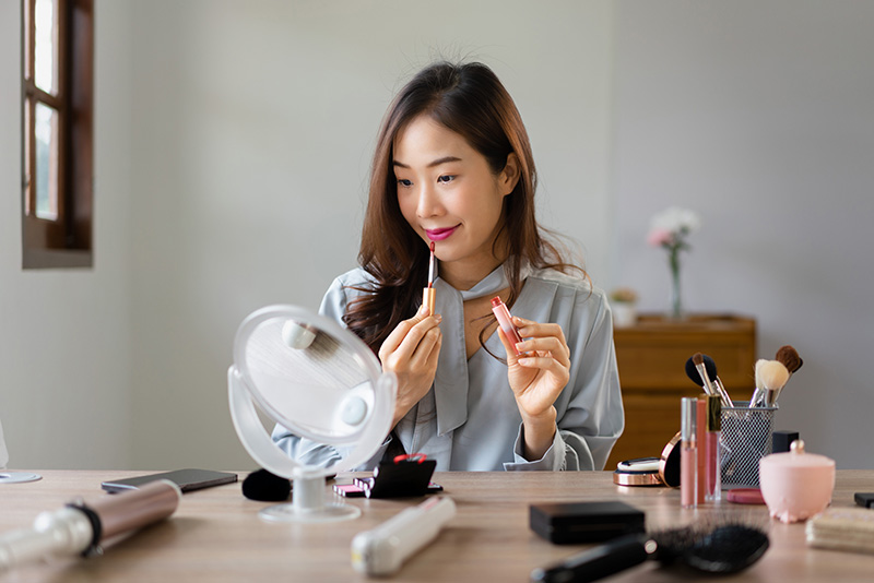 ลิปสติกยี่ห้อไหนดี