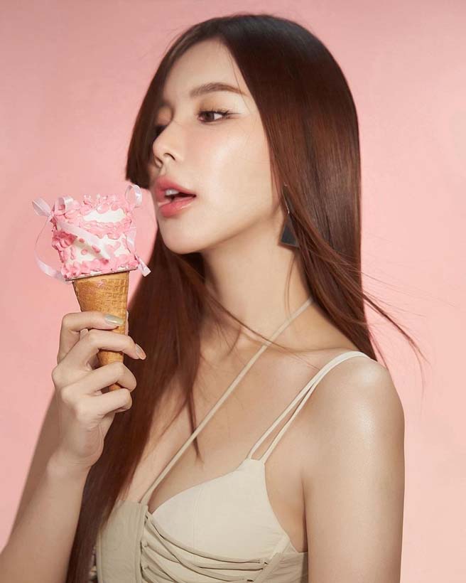 มุก วรนิษฐ์