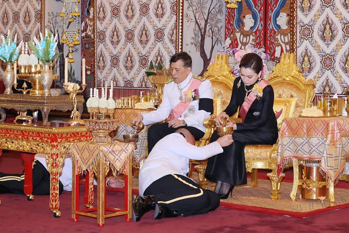 ในหลวง ร.10 ทรงบำเพ็ญพระราชกุศลสตมวาร ถวายพระบรมศพ สมเด็จพระพันปีหลวง