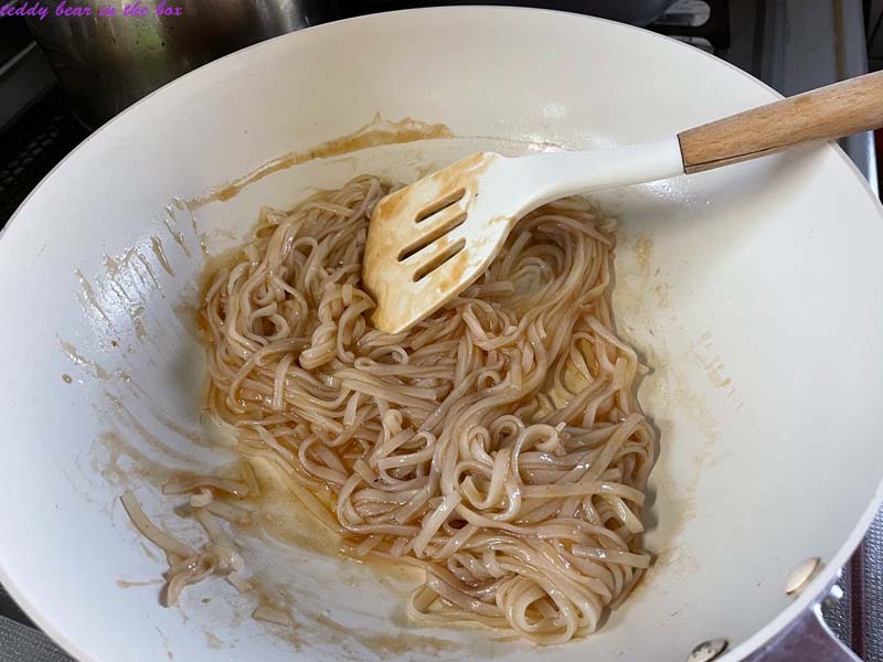 ผัดหมี่โคราช ผัดไทย