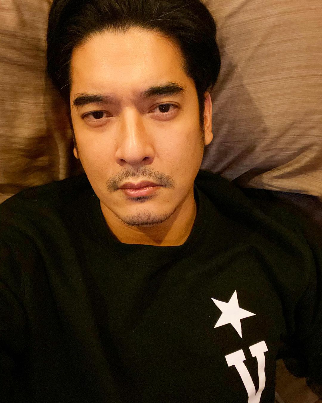 วี วีรภาพ