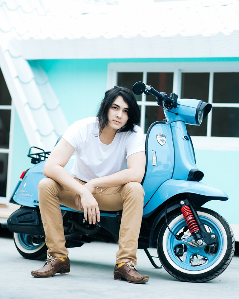 แน็ก ชาลี