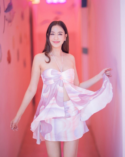 เบนซ์ ปุณยาพร ประวัติ