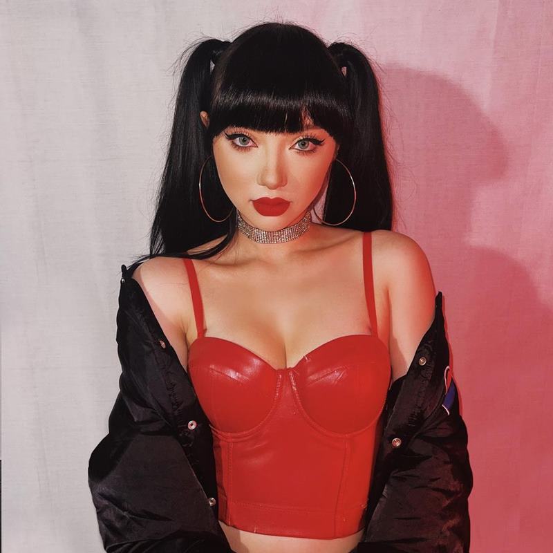 พลอยชมพู 