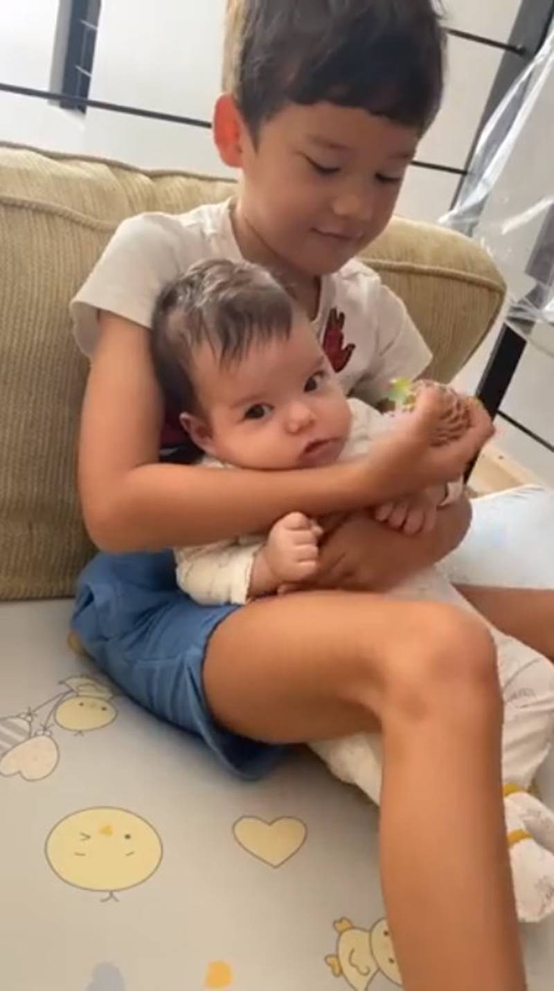 น้องแม็กซ์เวลล์, ซาร่า คาซิงกินี